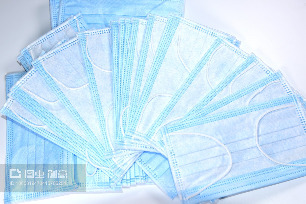 藍色一次性防病毒口罩 醫(yī)護人員的安全防線與互聯(lián)網(wǎng)信息服務(wù)新趨勢